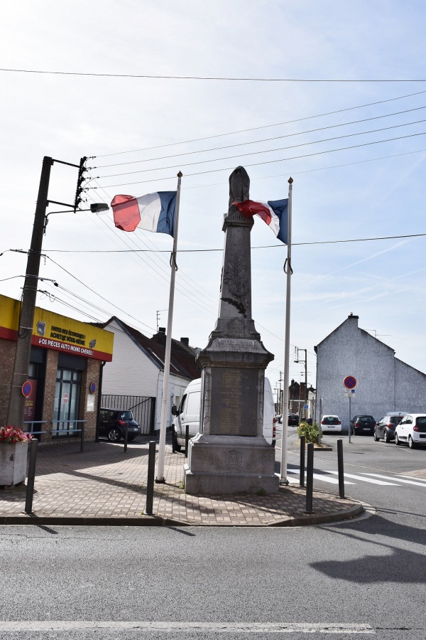 Photo Harnes - le Monument Aux Morts