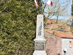 Photo paysage et monuments, Hesdigneul-lès-Béthune - le Monument Aux Morts