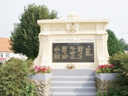 Photo paysage et monuments, Hucqueliers - le monument aux morts