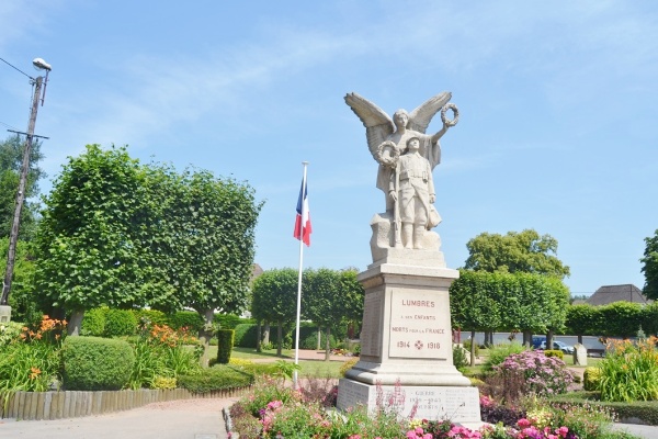 Photo Lumbres - le monument aux morts