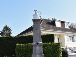 Photo paysage et monuments, Mametz - le monument aux morts