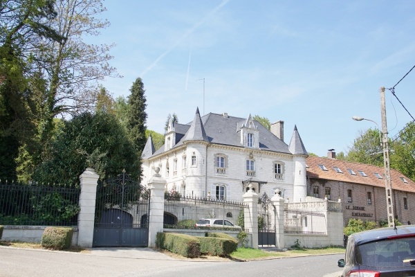 Photo Montcavrel - le château