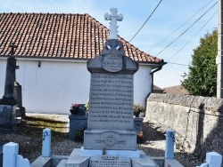 Photo paysage et monuments, Nempont-Saint-Firmin - le Monument Aux Morts