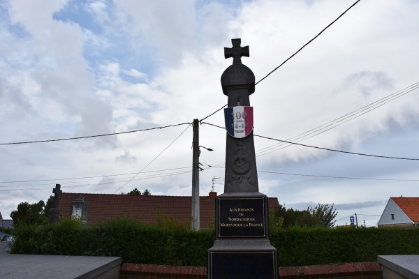 Photo Nordausques - le Monument Aux Morts