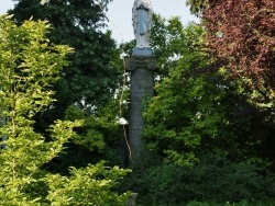 Photo paysage et monuments, Noyelles-Godault - Statue