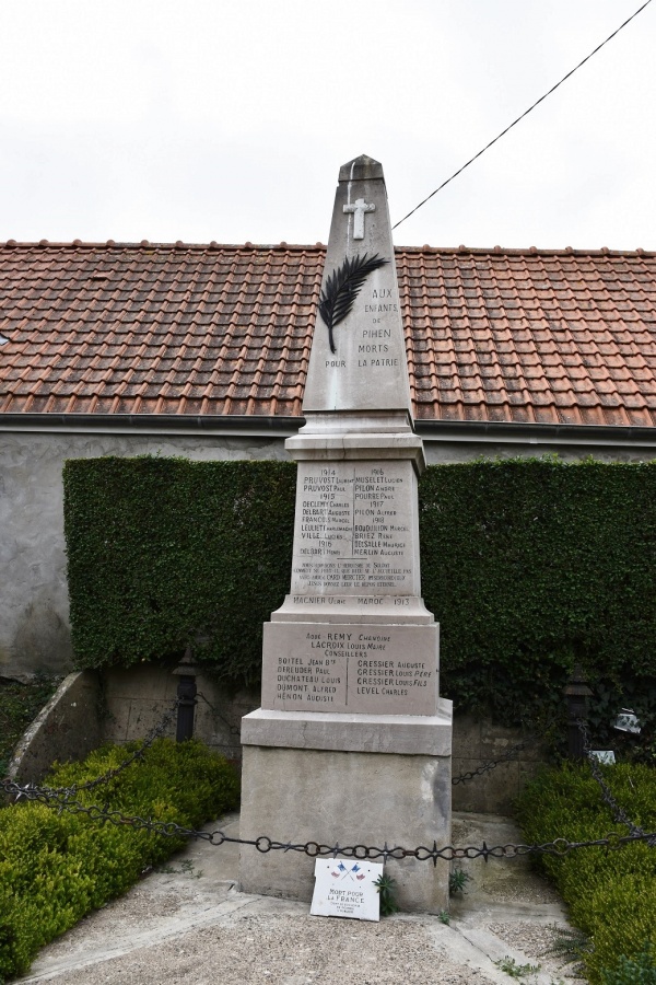 Photo Pihen-lès-Guînes - le Monument Aux Morts