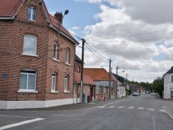 Photo paysage et monuments, Plouvain - le Village