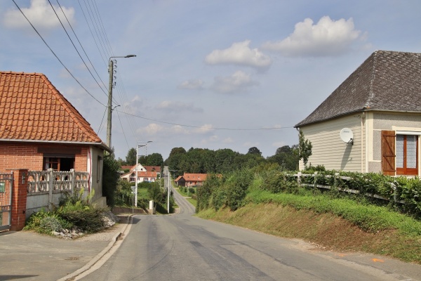 Photo Sains-lès-Fressin - le village