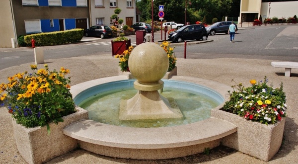 Photo Saint-Léonard - la Fontaine