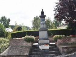 Photo paysage et monuments, Tilly-Capelle - le monument aux morts