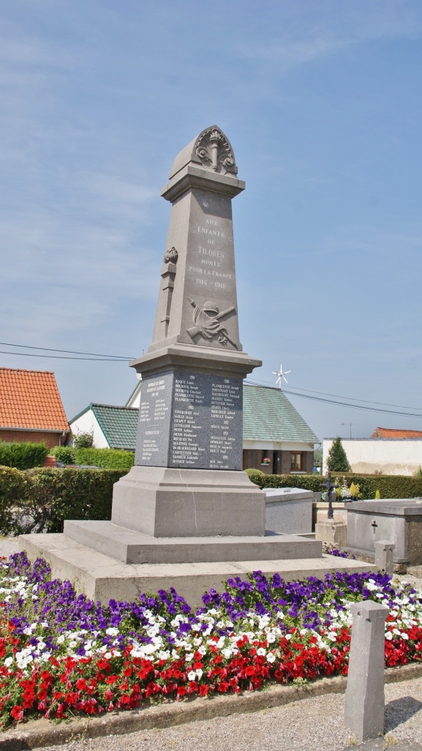 Photo Tilques - le monument aux morts