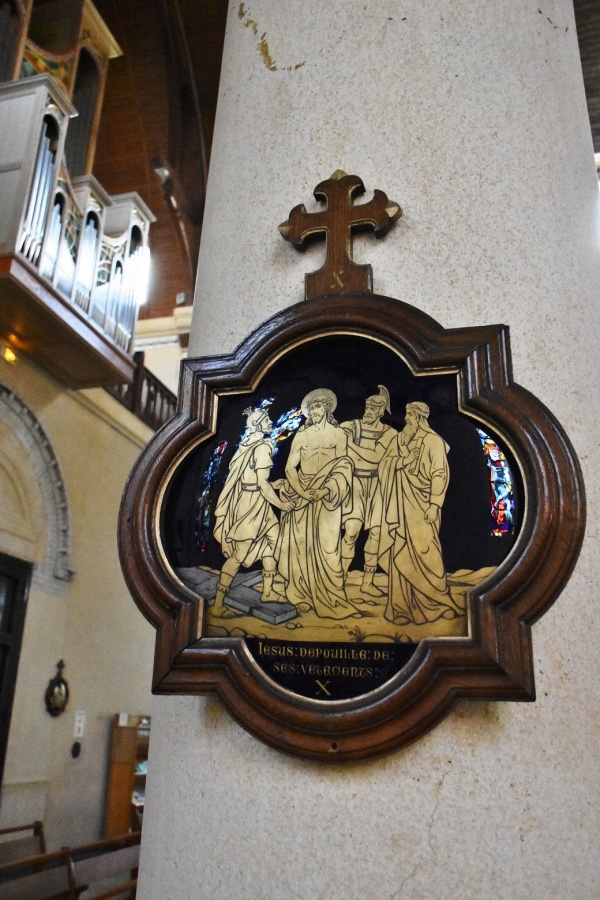 Photo Le Touquet-Paris-Plage - église Sainte Jeanne d'Arc