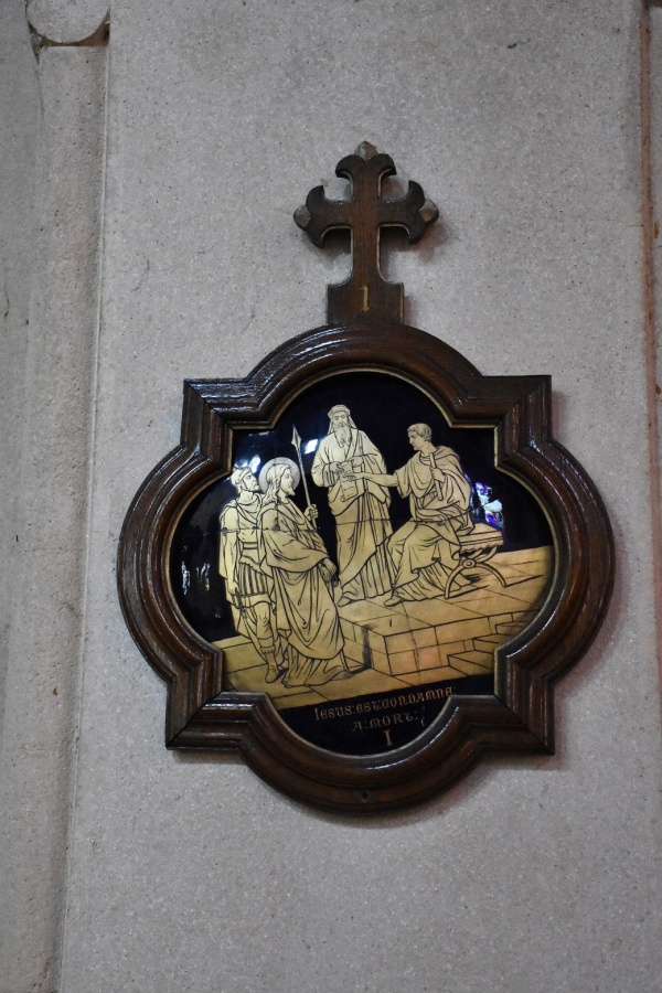 Photo Le Touquet-Paris-Plage - église Sainte Jeanne d'Arc