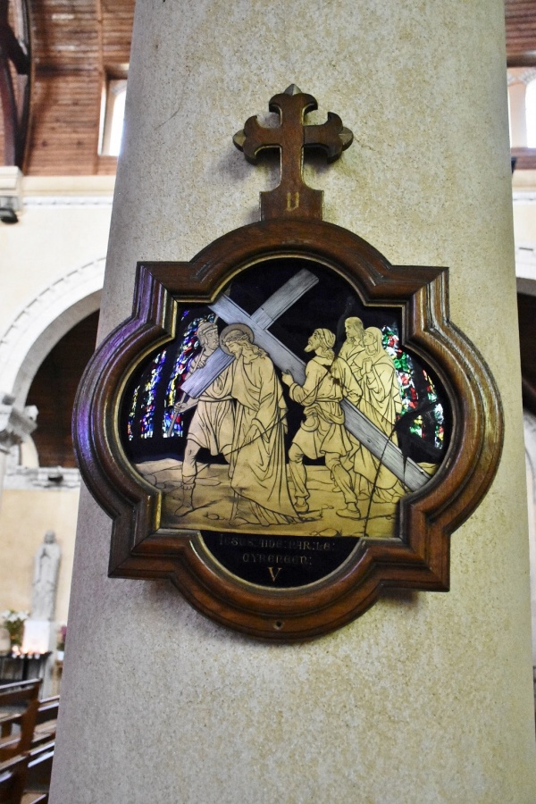 Photo Le Touquet-Paris-Plage - église Sainte Jeanne d'Arc