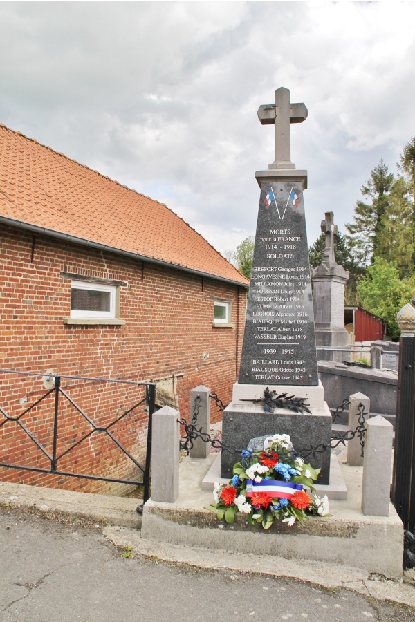 Photo Vaudringhem - le monument aux morts