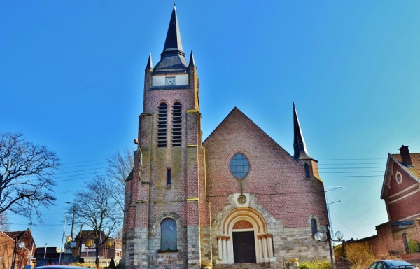 Photo Vermelles - église Saint-Pierre