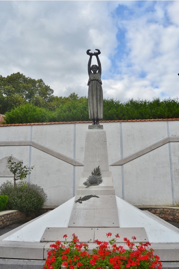 le monument aux morts