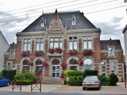 Photo paysage et monuments, Vitry-en-Artois - Hotel-de-Ville