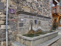 Photo paysage et monuments, Augnat - la Fontaine