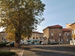 Photo paysage et monuments, Auzat-la-Combelle - Le Village