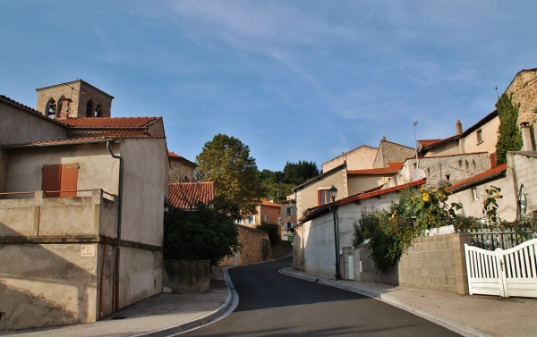 Photo Auzat-la-Combelle - Le Village