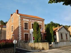 Photo paysage et monuments, Auzat-la-Combelle - La Mairie