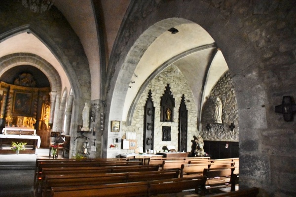 Photo Bagnols - église Saint Pierre