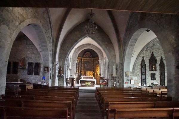 Photo Bagnols - église Saint Pierre