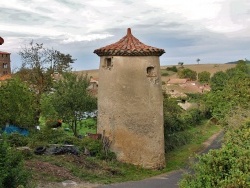 Photo paysage et monuments, Bansat - Le Village ( Pigeonnier )