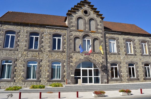 Photo Bas-et-Lezat - La Mairie