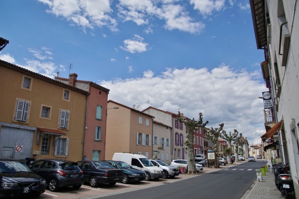 Photo Le Breuil-sur-Couze - le Village