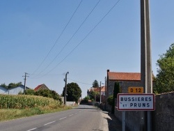 Photo paysage et monuments, Bussières-et-Pruns - Entrée du Village