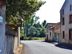 Photo paysage et monuments, Bussières-et-Pruns - Le Village
