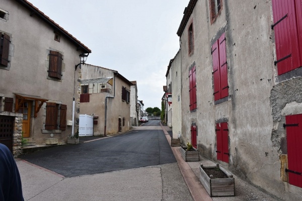 Photo Chadeleuf - le Village