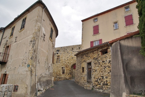 Photo Chadeleuf - le Village