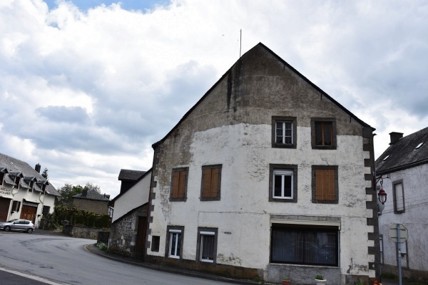 Photo Chambon-sur-Lac - le Village