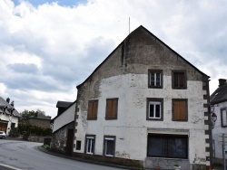 Photo paysage et monuments, Chambon-sur-Lac - le Village