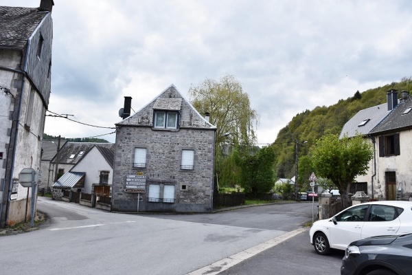 Photo Chambon-sur-Lac - le Village