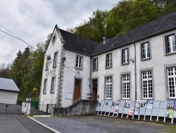 Photo paysage et monuments, Chambon-sur-Lac - La Mairie