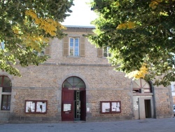 Photo paysage et monuments, Champeix - la mairie