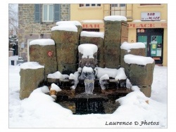 Photo paysage et monuments, Châteaugay - La fontaine