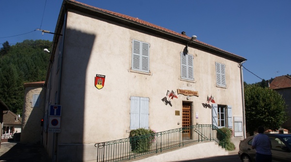 Photo Châteldon - La Mairie