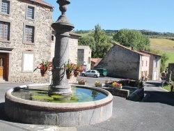 Photo paysage et monuments, Clémensat - la fontaine