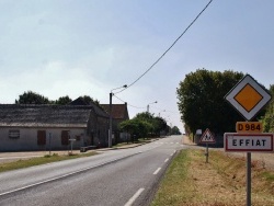 Photo paysage et monuments, Effiat - Entrée du  Village