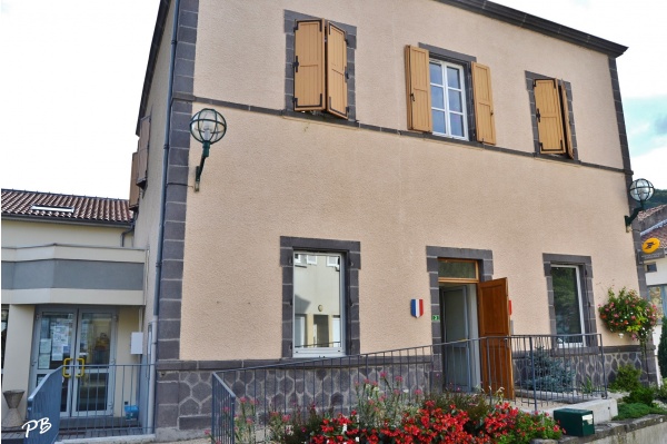 Photo Enval - La Mairie