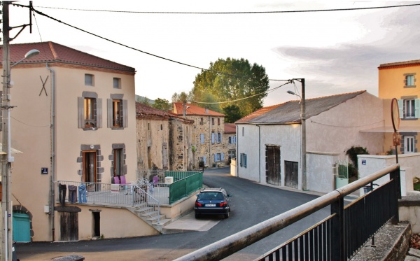 Photo Gignat - Le Village