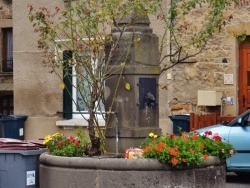 Photo paysage et monuments, Lamontgie - La Fontaine