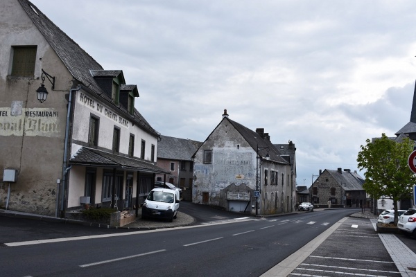 Photo Laqueuille - le Village