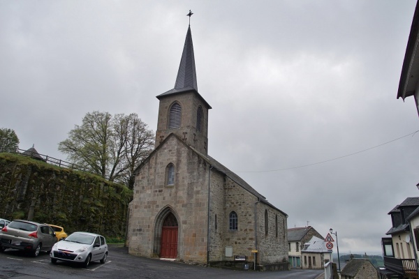 Photo La Tour-d'Auvergne - église Saint Louis