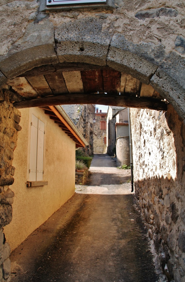 Photo Mareugheol - Rue de L'église